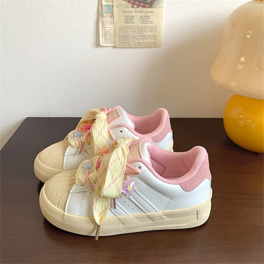 Damen Sneakers mit floralem Schnürdesign und bequemer Polsterung EB