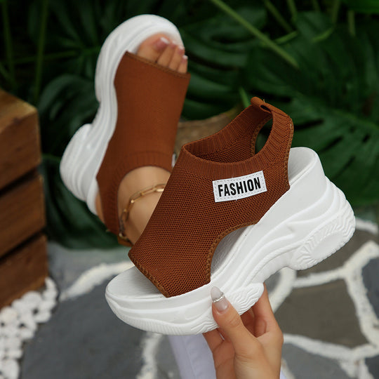 Damen Komfortable und modische Riemchen-Sandalen mit Plateau-Rand EB