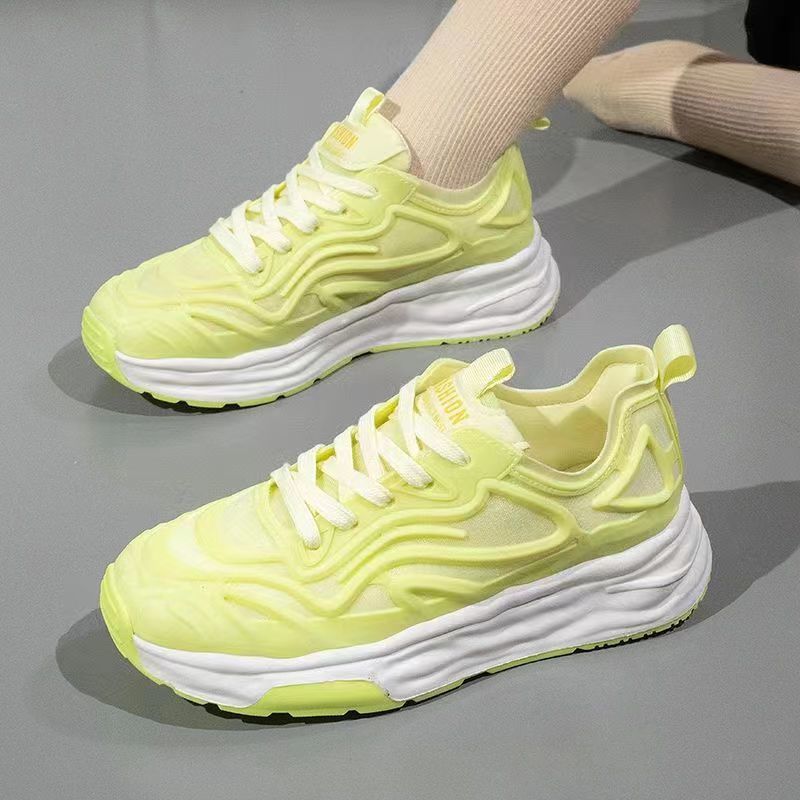Damen Sportliche Sneaker mit atmungsaktiver Netzstruktur und dämpfender Sohle EB