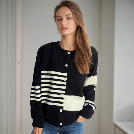 Damen Strickjacke mit modernen Streifenmustern und Knopfverschluss EB