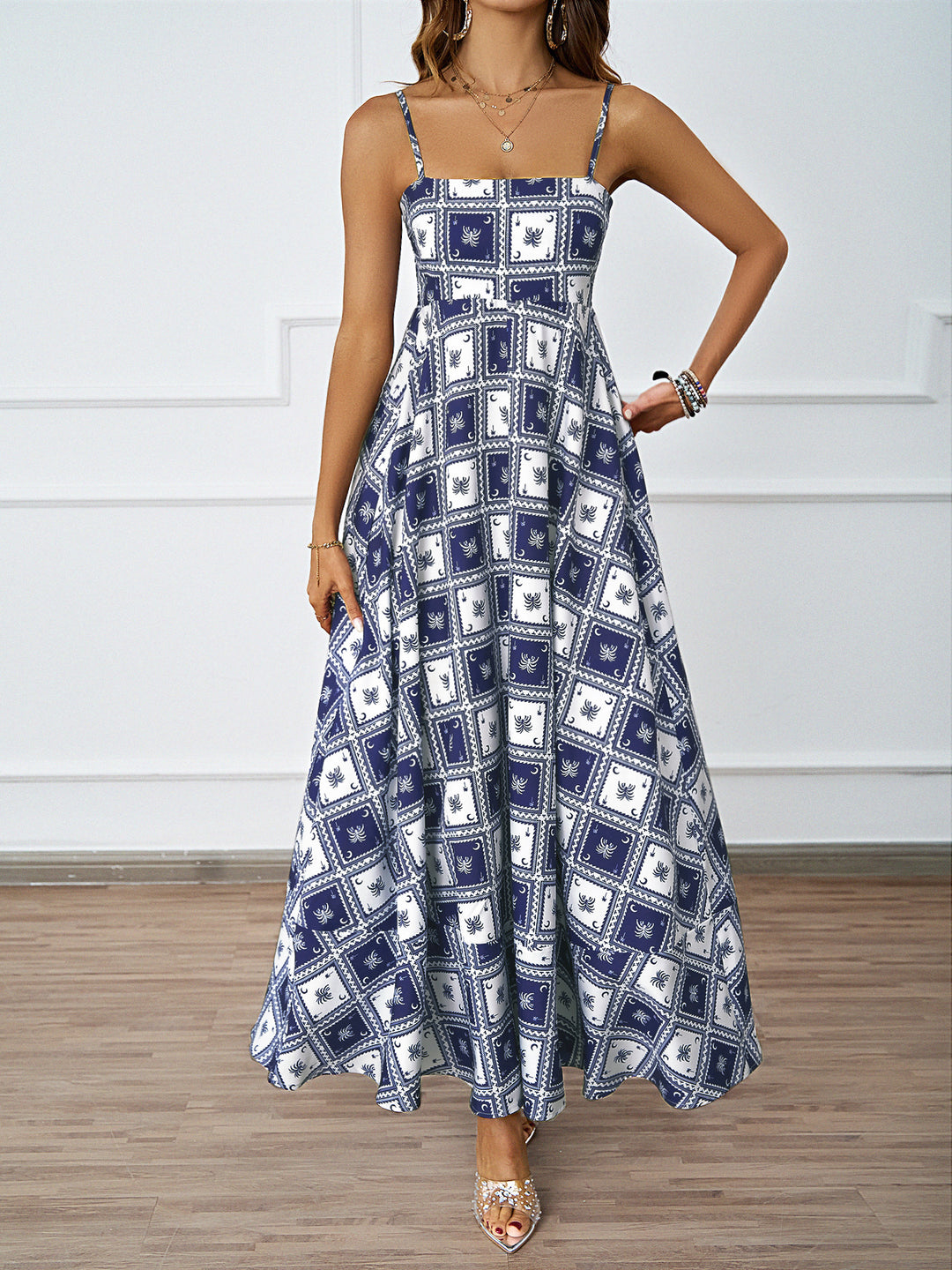 Damen Maxikleid mit modernem graphischem Druck und lockerer Passform EB