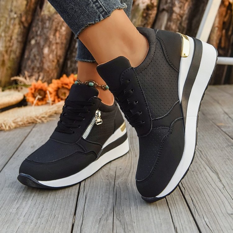 Damen Keil-Sneaker mit seitlichem Reißverschluss, perforiertem Obermaterial und ergonomischem Plateau-Fußbett EB