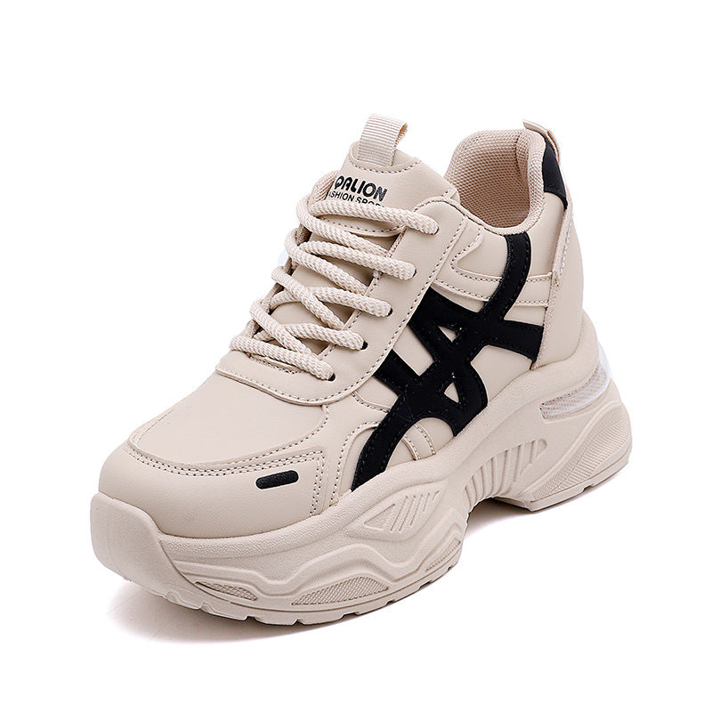 Damen Sportliche Sneakers mit innovativer Dämpfung und rutschfester Profilsohle EB