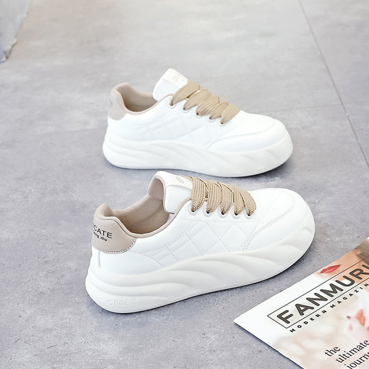 Damen Sneaker mit bequemer dämpfender Sohle und stylischem Design EB