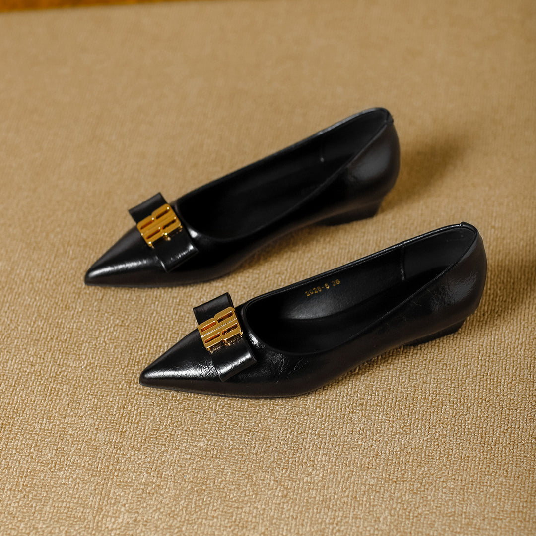 Damen spitze Ballerinas mit elegantem Schmuckdetail EB