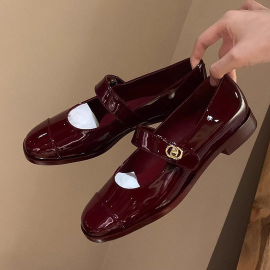 Damen Mary Jane Schuhe mit schicker Schnalle und glänzendem Finish EB
