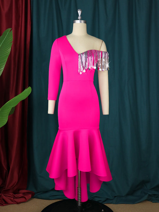 Damen elegantes Kleid mit asymmetrischem Ausschnitt und schwingendem Rüschenrock EB
