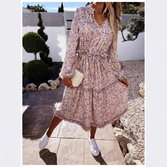 Damen Blumenkleid mit verspielten Rüschendetails und knielangem Schnitt EB