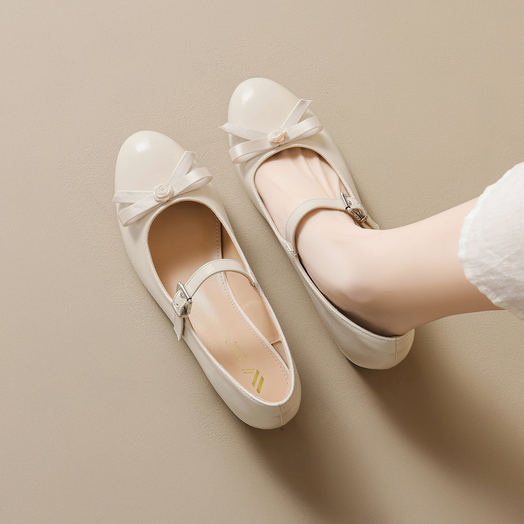 Damen Ballerinas mit elegantem Riemchen und modischer Schleifenapplikation EB