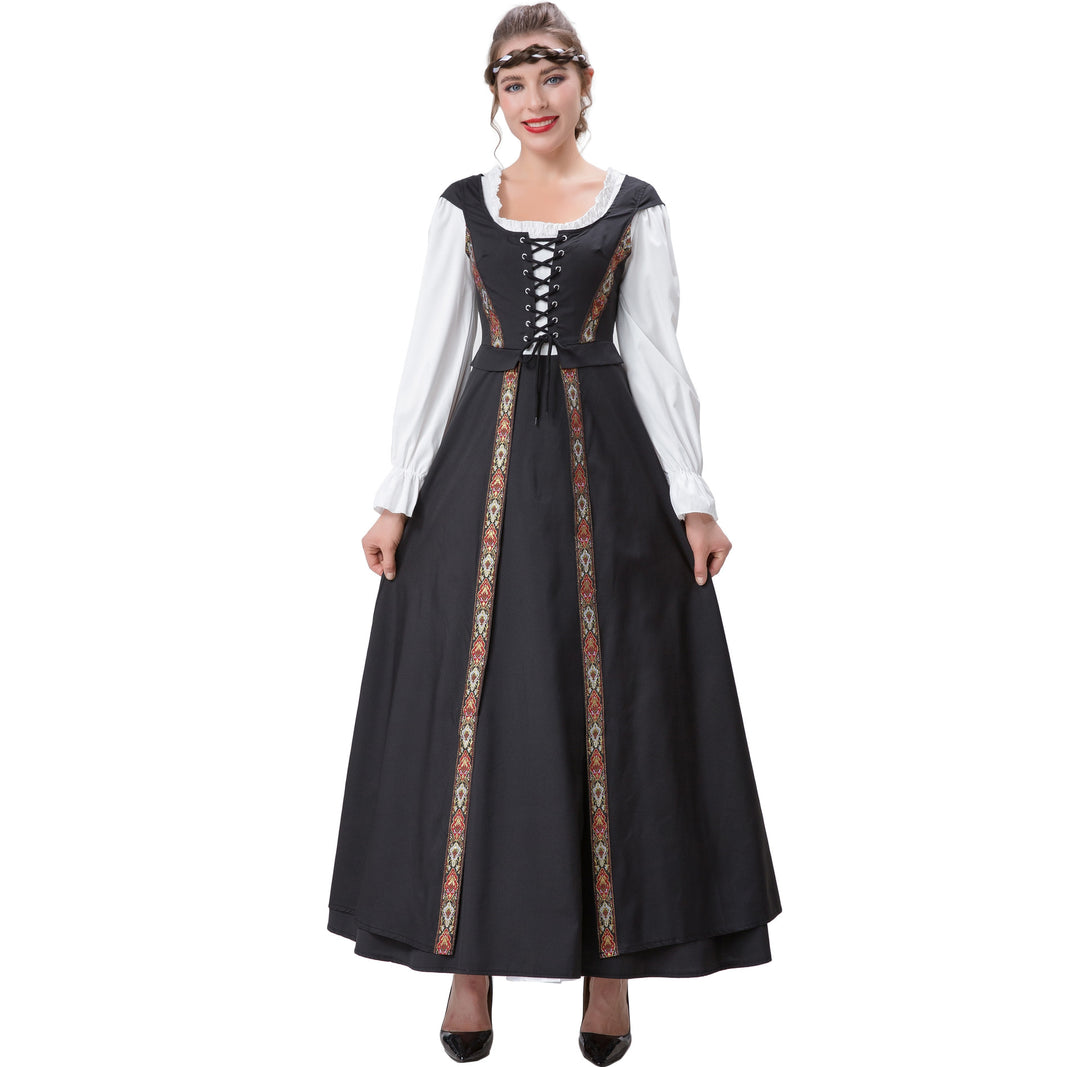 Damen Trachtenkleid mit kunstvollen Verzierungen und romantischem Schnitt EB