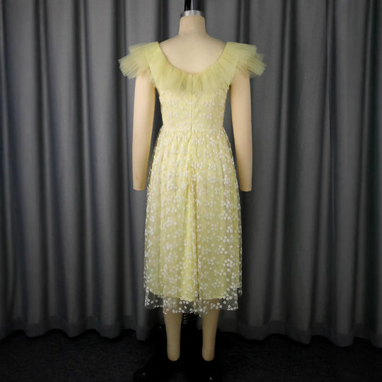 Damen Elegantes Tüllkleid mit floralem Muster und Puffärmeln EB