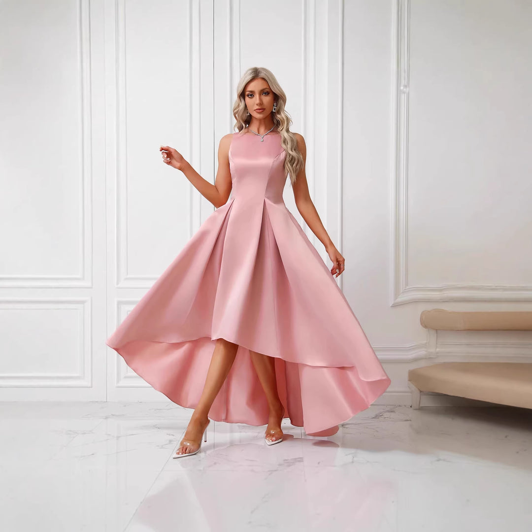 Damen Elegantes Abendkleid mit asymmetrischem Schnitt und raffinierten Falten EB