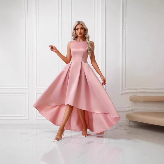 Damen Elegantes Abendkleid mit asymmetrischem Schnitt und raffinierten Falten EB