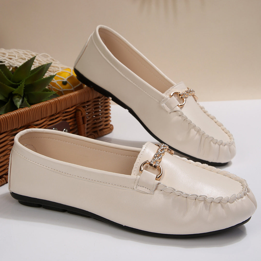 Damen Mokassins mit dekorativem Schmuckdetail EB