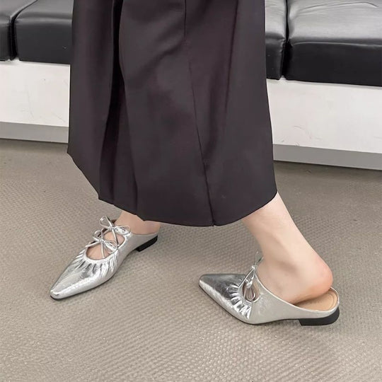 Damen elegante Mules mit zierenden Riemen und geschmackvollem Design EB