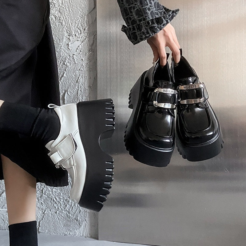 Damen Modische Plateaustiefel mit verstellbarem Riemen EB