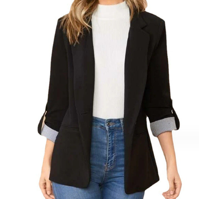 Damen modischer Blazer mit umschlagbaren Ärmeln und strukturierten Details EB