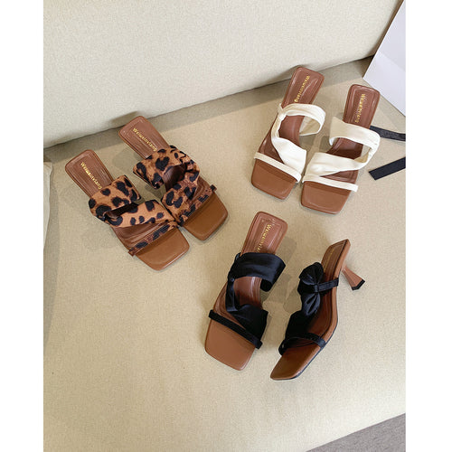 Damen elegante Slides-Sandalen mit Rüschen-Detail EB