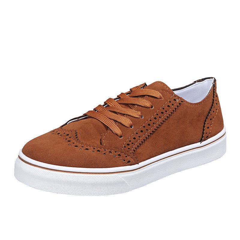 Damen Sneaker mit eleganter Perforation und rutschfester Sohle EB