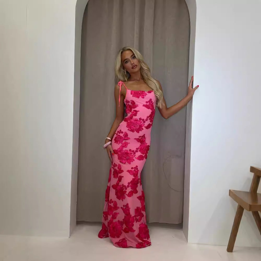 Damen Elegantes Blumenstickkleid mit trägerloser Silhouette EB