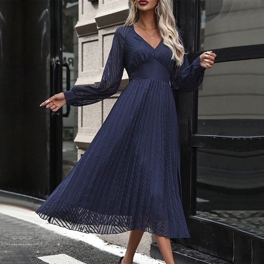 Damen Maxikleid mit fließendem Rock und eleganten Rüschendetails EB