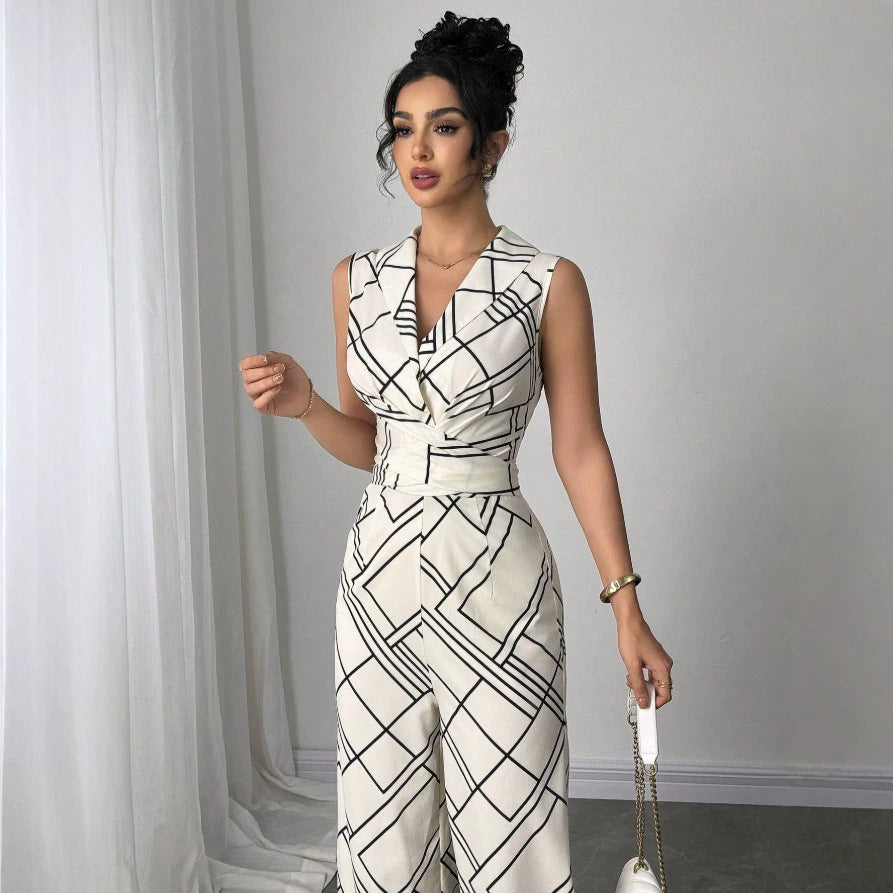 Damen Eleganter Jumpsuit mit geometrischem Muster und taillierter Passform EB