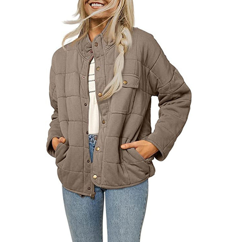 Damen Steppjacke mit dekorativem Knopf EB