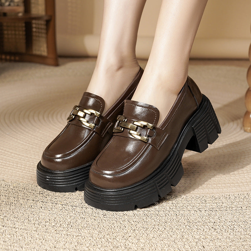 Damen Chunky Loafers mit luxuriösem Goldschmuckdetail und rutschfester Sohle EB