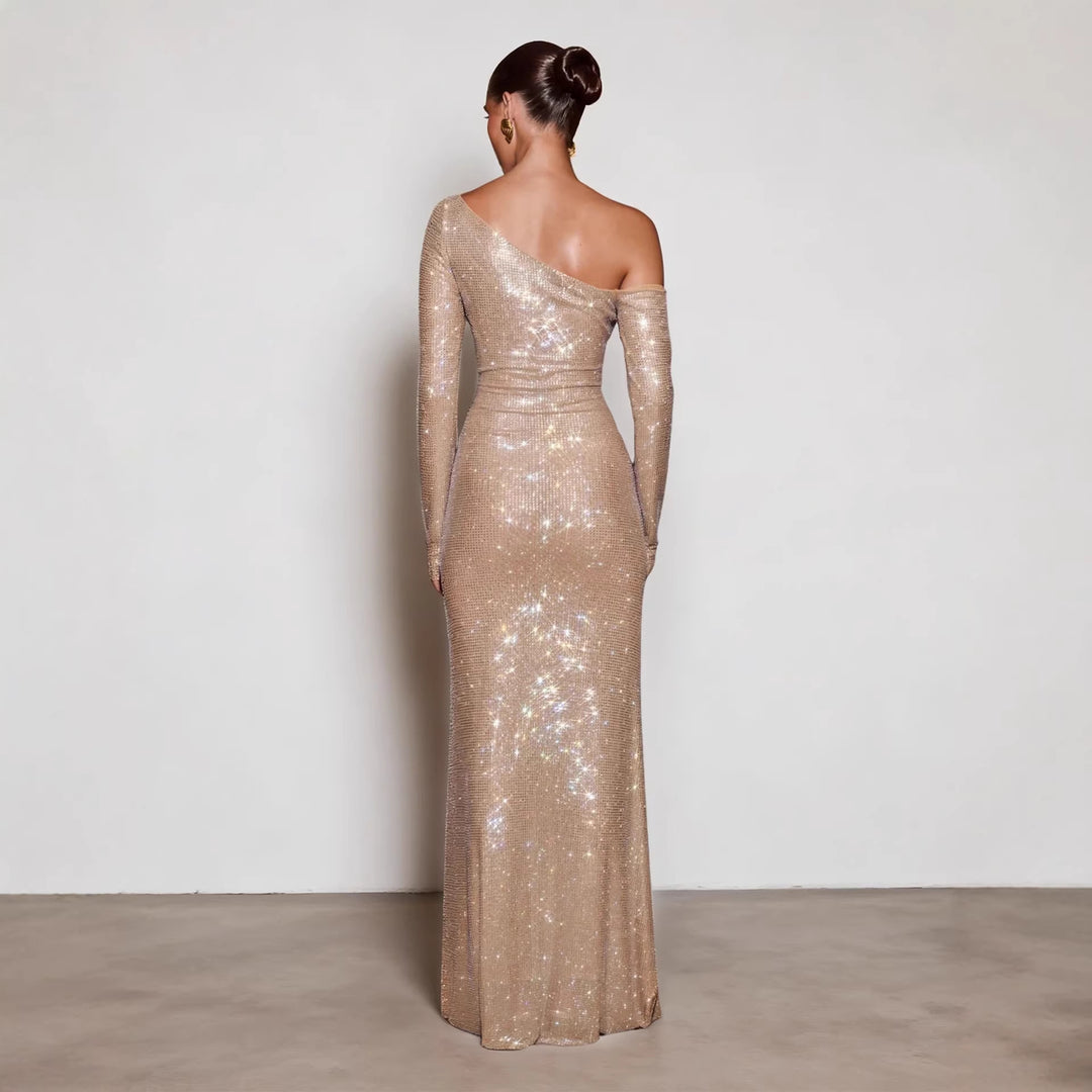 Damen Figurbetontes Abendkleid mit schimmerndem Paillettenbesatz und asymmetrischem Ausschnitt EB