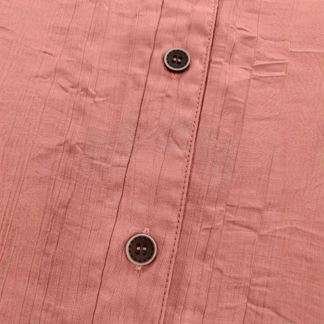 Damen lässige Bluse mit strukturiertem Stoff und Knopfdetail EB