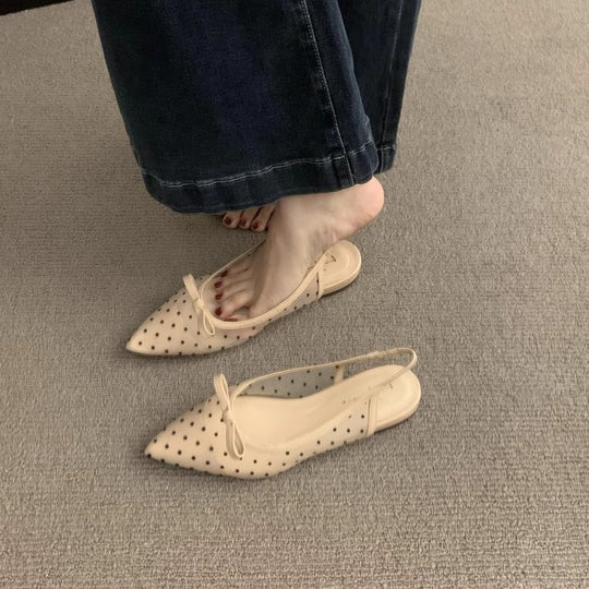 Damen Slingback Pumps aus transparentem Material mit dezentem Punktedesign EB