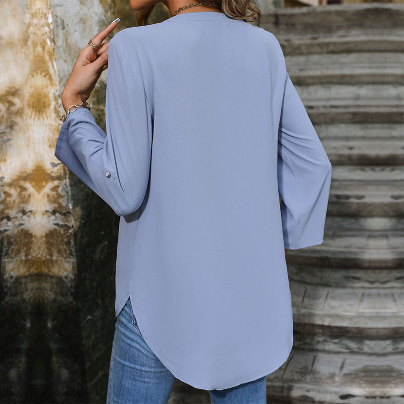 Damen Bluse mit geschmackvollem V-Ausschnitt und modischen Knopfdetails EB