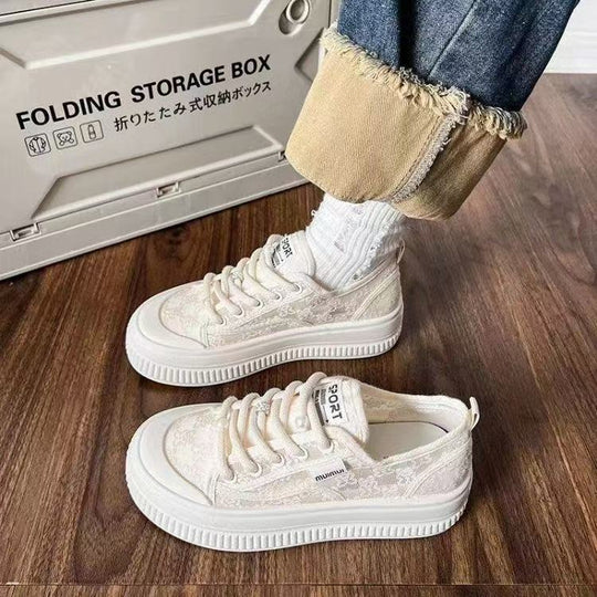 Damen Modische Sneaker mit trendiger strukturiertem Obermaterial und rutschfester Sohle EB