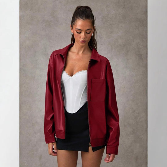 Damen Kunstlederjacke mit oversized Schnitt und praktischer Brusttasche EB
