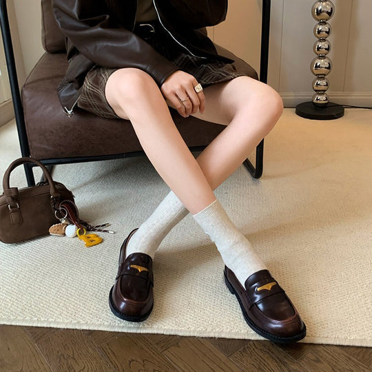 Damen elegante Loafers mit glänzender Lackoberfläche und dekorativer Schnalle EB