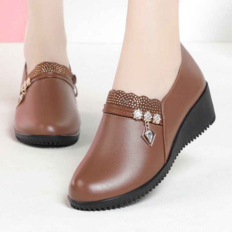 Damen Elegante und bequeme Wedge-Slipper mit modischem Schmuckdetail EB