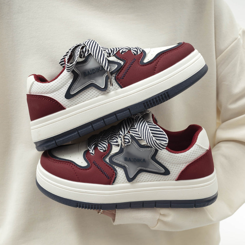 Damen Sportliche Sneakers mit auffälligem Sternendesign und innovativer Schnürung EB