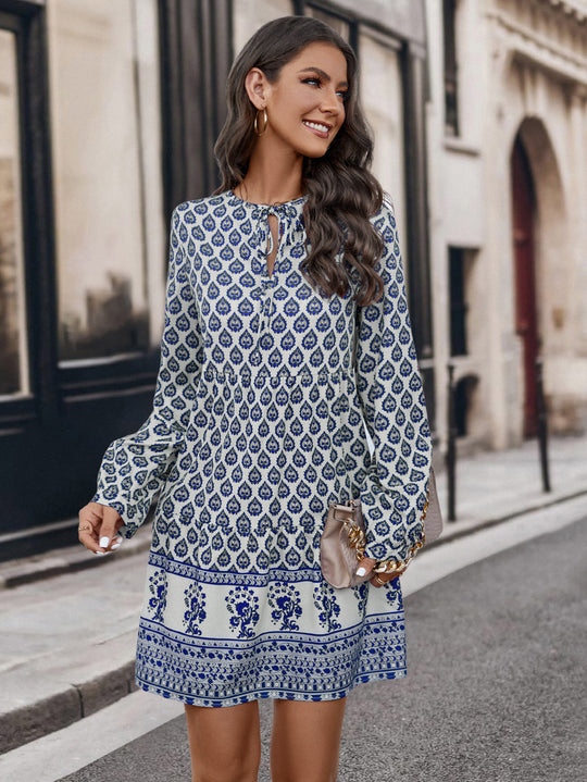 Damen romantisches Kleid mit detailverliebtem Print und langen Ärmeln EB