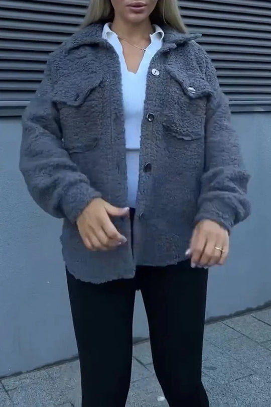 Damen Teddyjacke mit modischen Taschen und Knopfverschluss EB