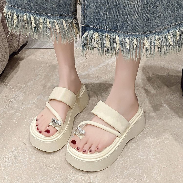 Damen Plateau-Sandalen mit funkelndem Schmuckdetail EB