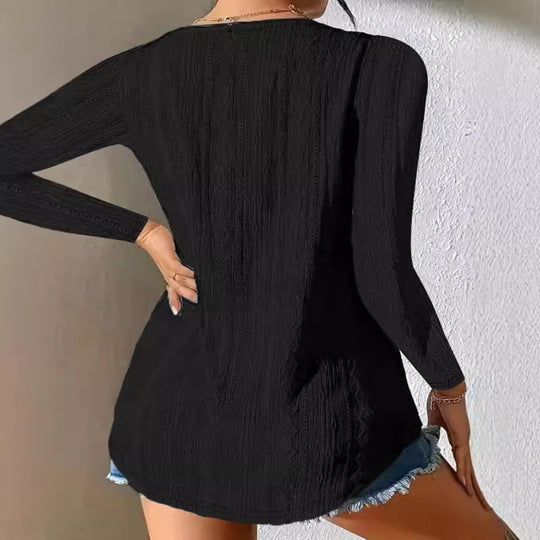 Damen Langarmshirt mit tiefem V-Ausschnitt und dekorativen Knöpfen EB