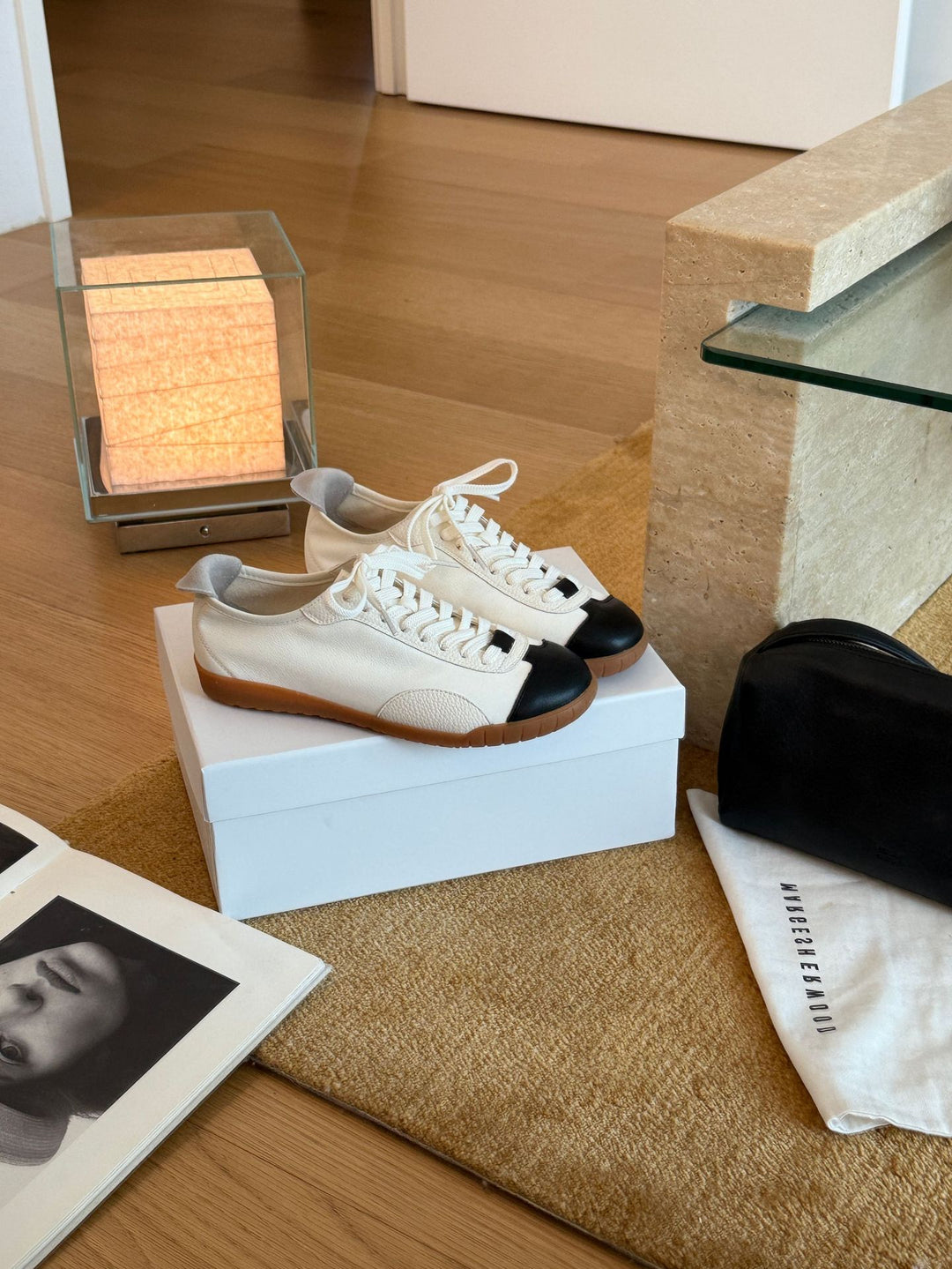 Damen Sportliche Sneakers mit atmungsaktiver Oberflächenstruktur und rutschfester Gummisohle EB