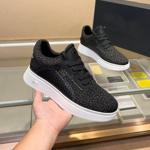 Damen Sportliche Sneakers mit atmungsaktiver Oberflächenstruktur und rutschfester Gummisohle EB