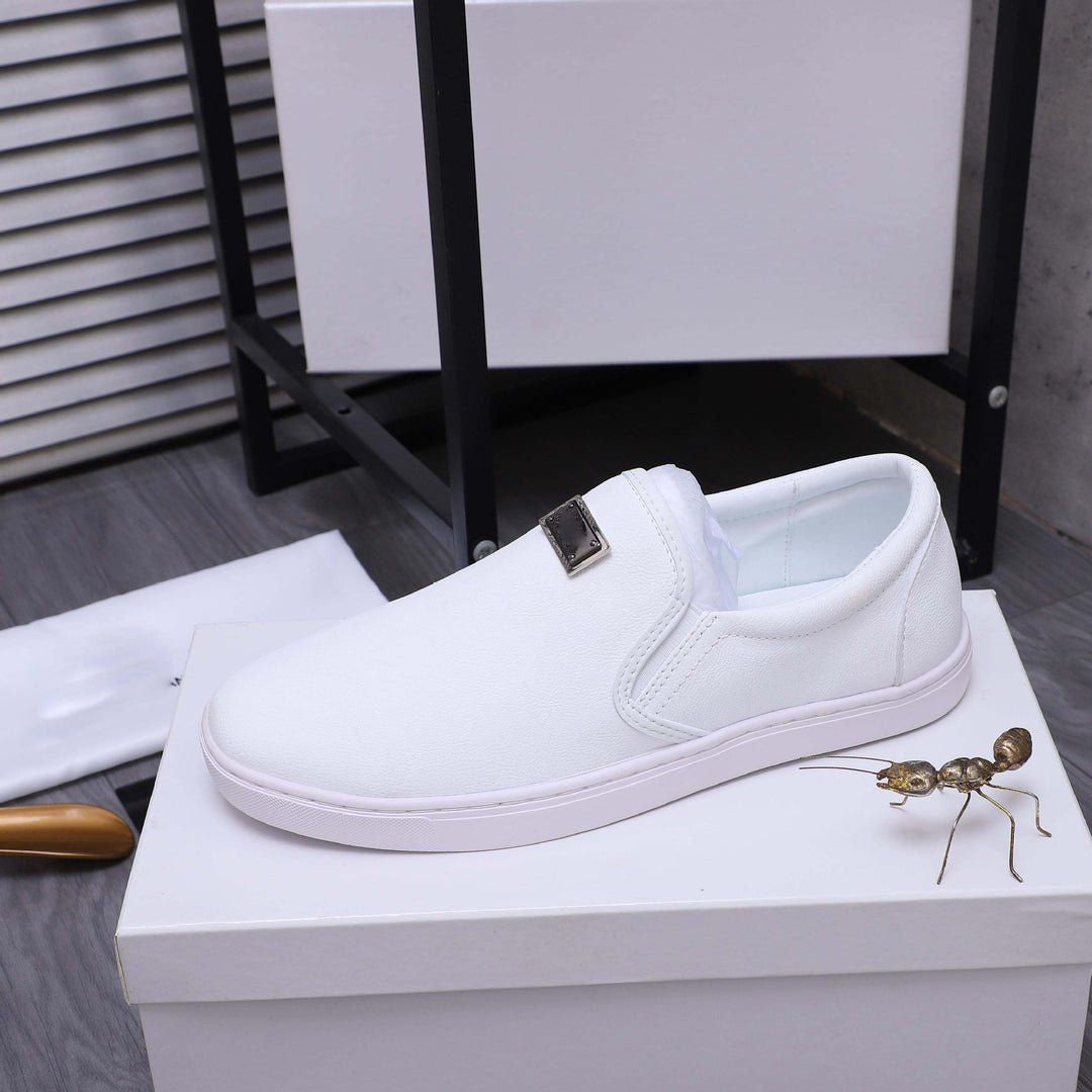Damen Bequeme Slip-On Sneakers mit eleganter Lederriemen-Applikation EB