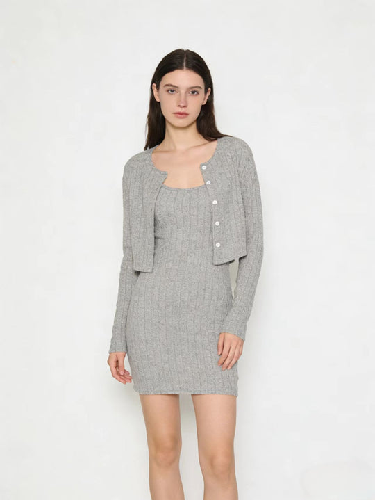 Damen Geripptes Strick-Kleid mit passendem Kurzcardigan EB