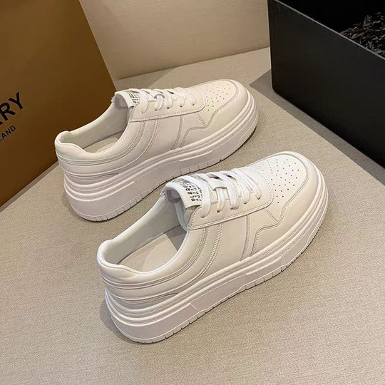 Damen Hochwertige Sneakers mit dämpfender Sohle und sportlichem Design EB