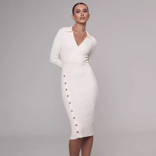 Damen Strickkleid mit elegantem Kragen und Knopfdetail EB