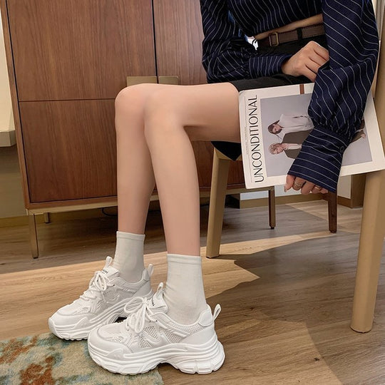 Damen sportliche Sneakers mit atmungsaktivem Mesh-Obermaterial und rutschfester Sohle EB