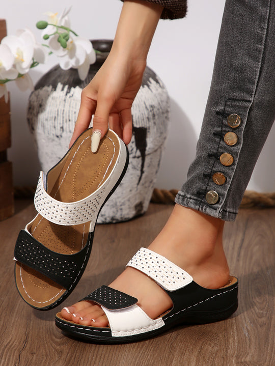 Damen Riemensandalen mit perforierter Oberfläche und komfortablem Fußbett EB