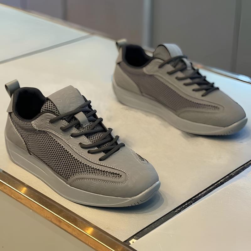 Damen Sportliche Sneakers mit atmungsaktiver Oberflächenstruktur und rutschfester Laufsohle EB